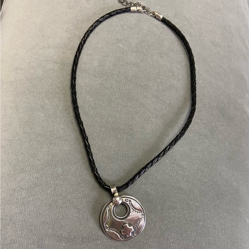 Dennis Hogan Southwestern Silver Necklace - Picture 2 of 4